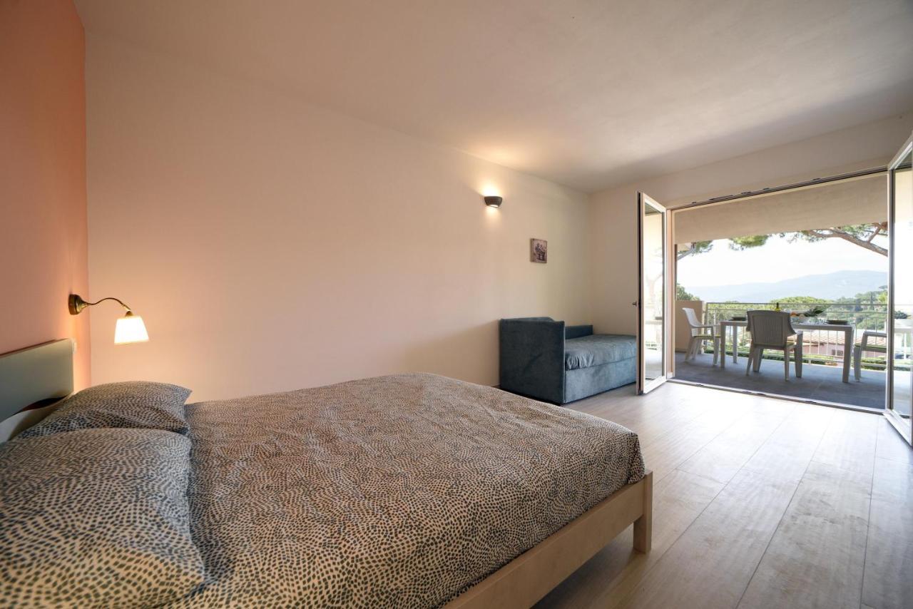 Residence Le Grazie Est Capoliveri  Εξωτερικό φωτογραφία